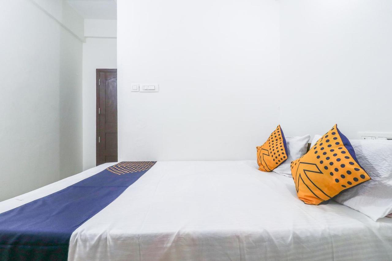 Spot On Rohini Inn Kadampuzha Kottakkal 外观 照片